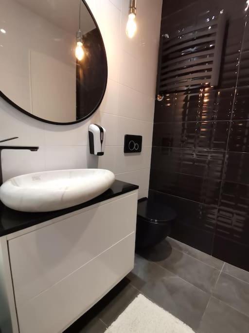 Apartamenty Motyl Bytom Buitenkant foto
